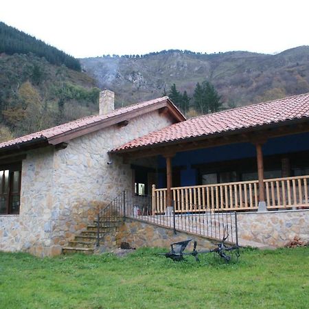 Casa Trasgu De Tornin-Cangas De Onis- Enjoy Life In Asturias Apartment Exterior photo